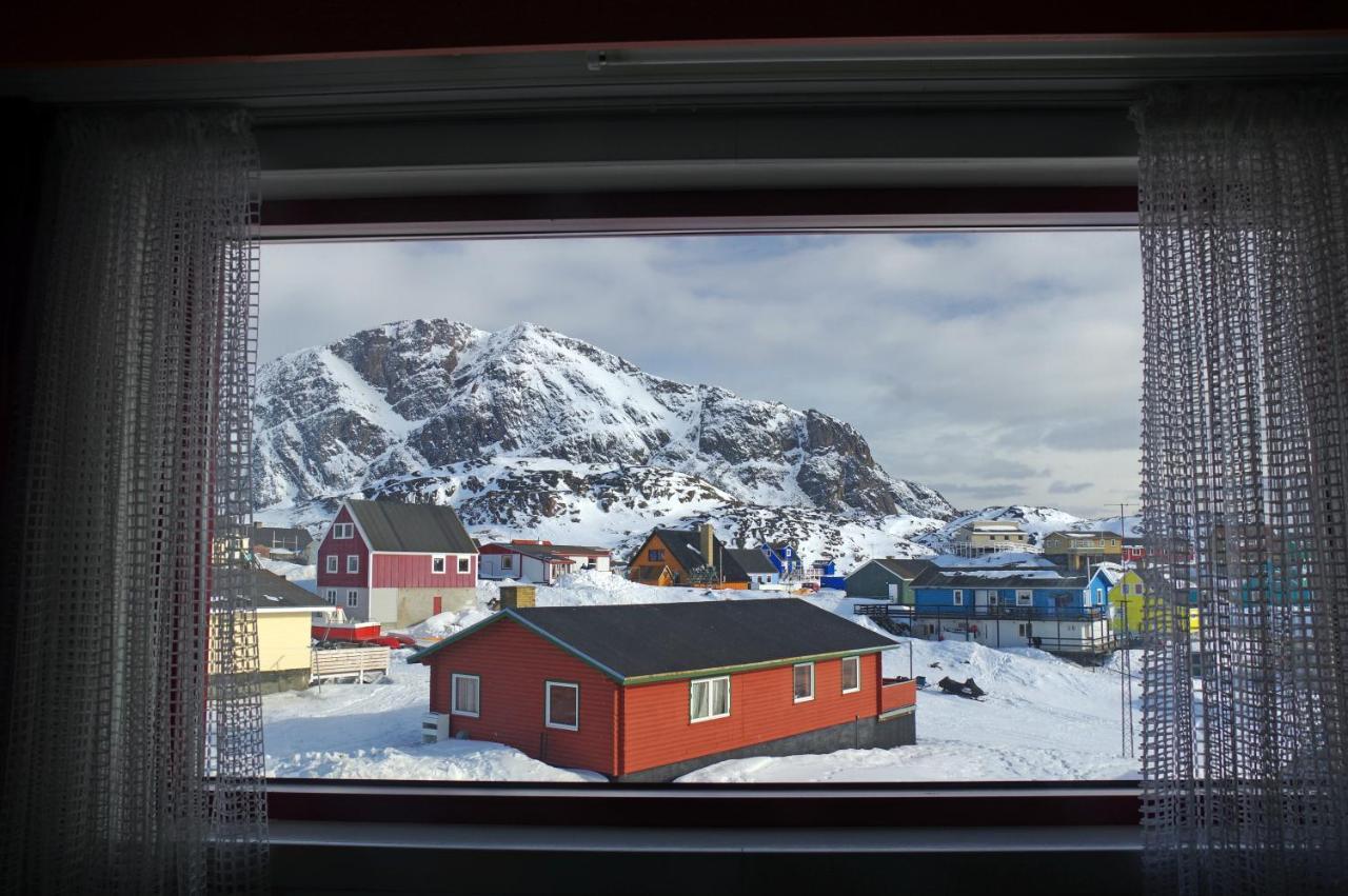 Hotel Sisimiut Exterior photo